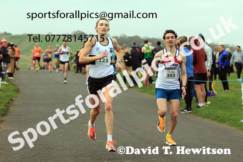Senior Mens and Womens 2024 Heaton Memorial 10k Road Race, Newcastle Town Moor, Newcastle.   Photo: David T. Hewitson/Sports for All Pics